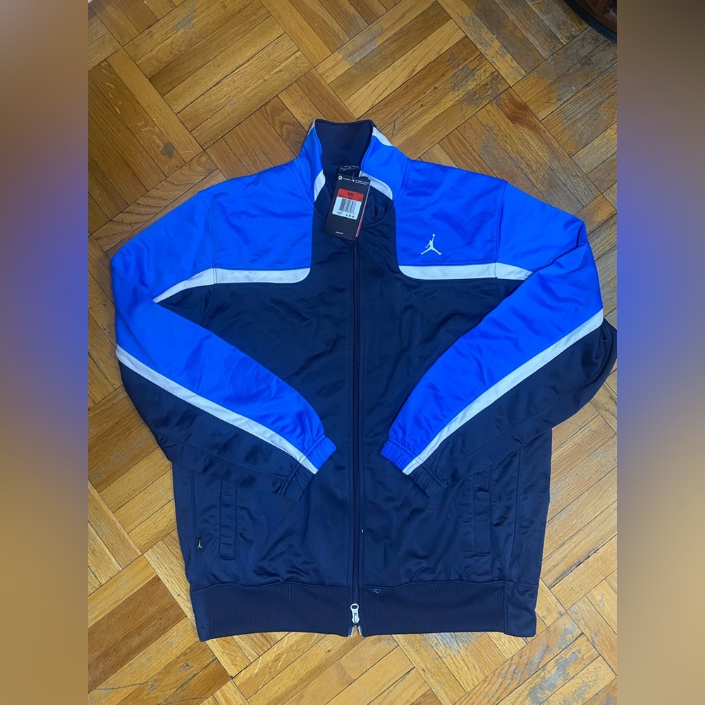 Nike Men's Black and Blue Windbreaker